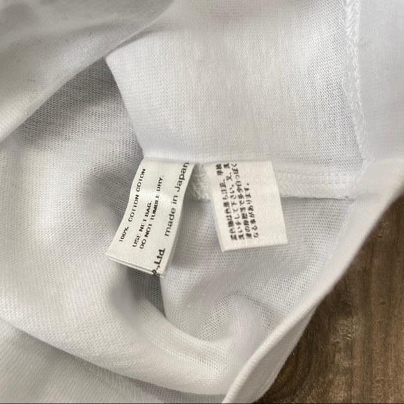 Comme des Garcons Play Kids White & Red Tshirt - Picture 5 of 5